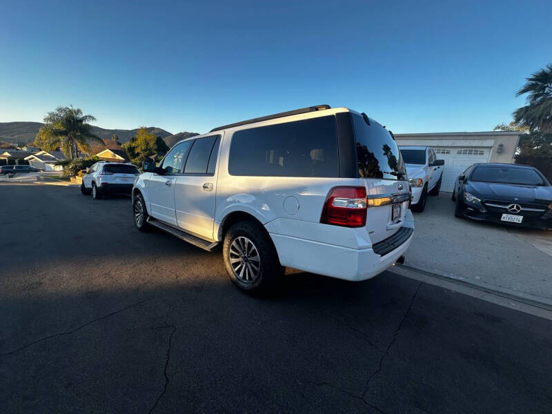 2016 Ford Expedition XLT photo 7