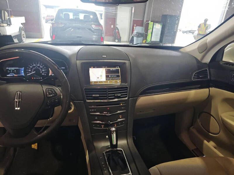 2016 Lincoln MKT EcoBoost