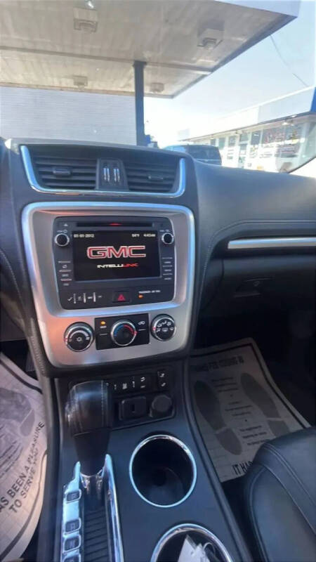 2016 GMC Acadia SLE-2