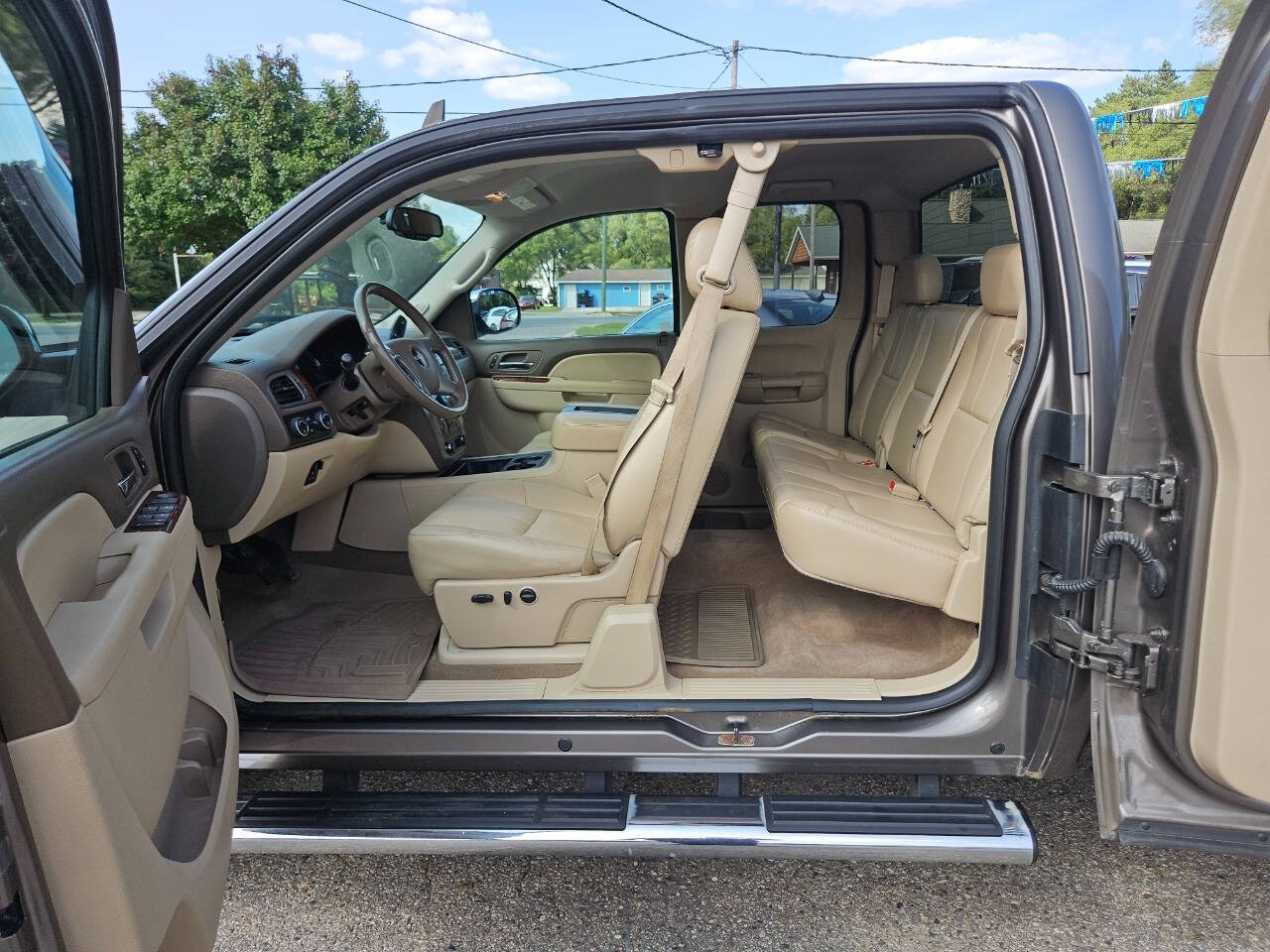 2013 GMC Sierra 1500 for sale at DANGO AUTO SALES in HOWARD CITY, MI