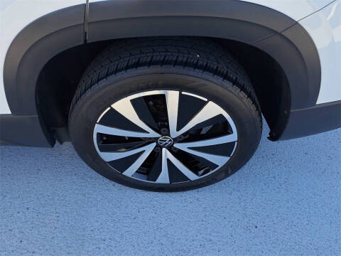 2023 Volkswagen Taos SE