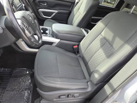 2019 Nissan Titan SV