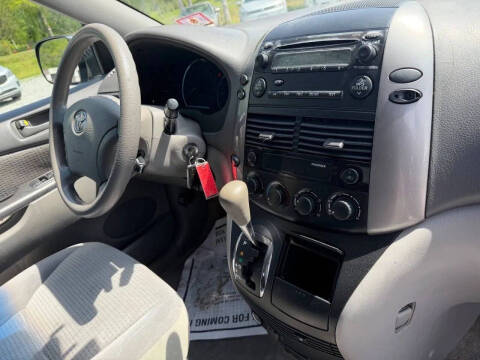 2006 Toyota Sienna LE 7 Passenger