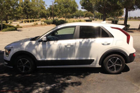 2024 Kia Niro LX