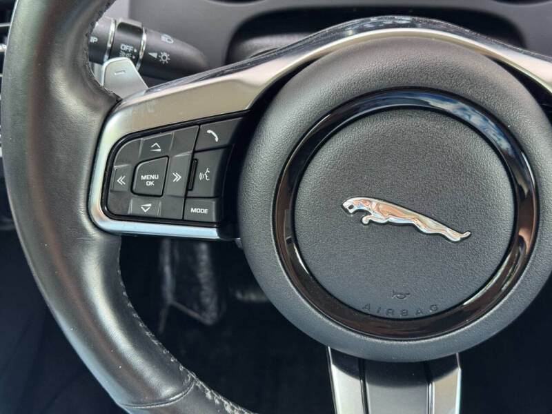 2019 Jaguar F-TYPE R-Dynamic