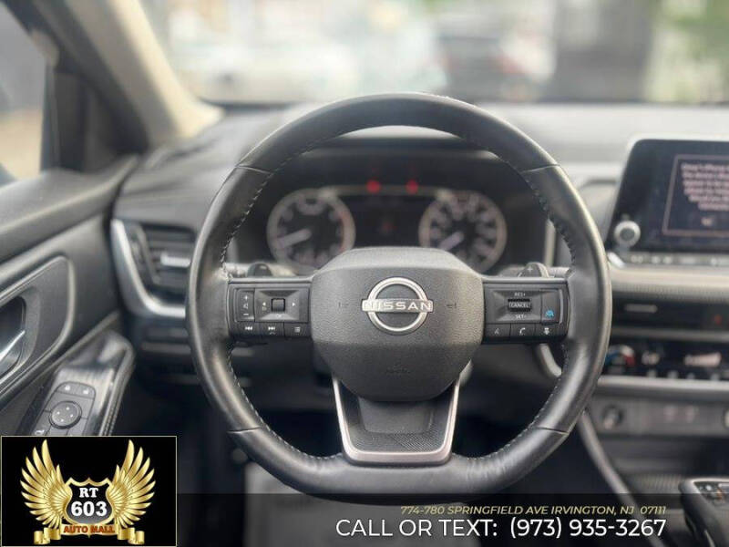 2025 Nissan Rogue SV