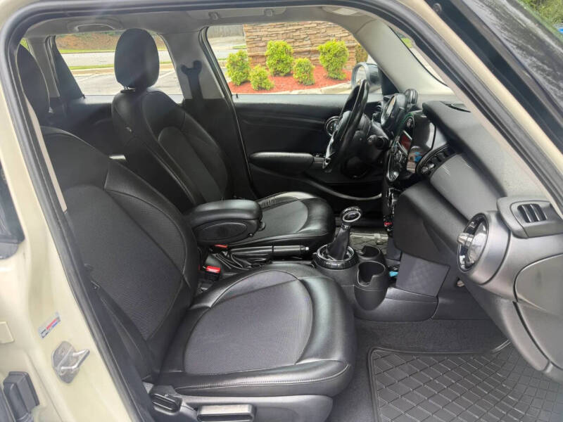 2015 MINI Hardtop 4 Door Cooper