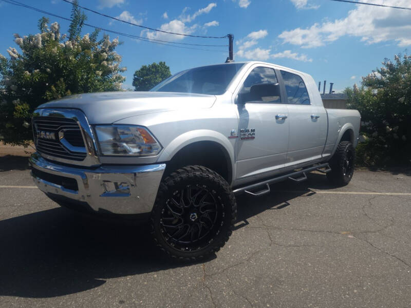 2018 RAM Ram 2500 Pickup Big Horn photo 3