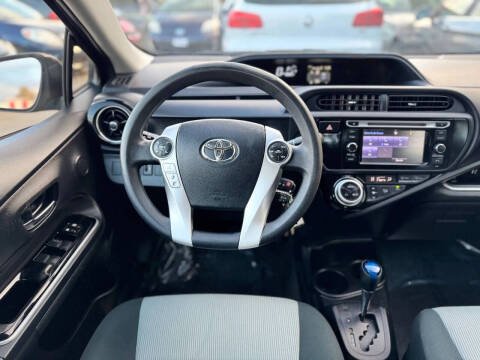 2016 Toyota Prius c