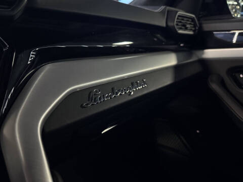 2020 Lamborghini Urus