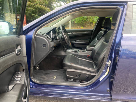 2016 Chrysler 300 Limited