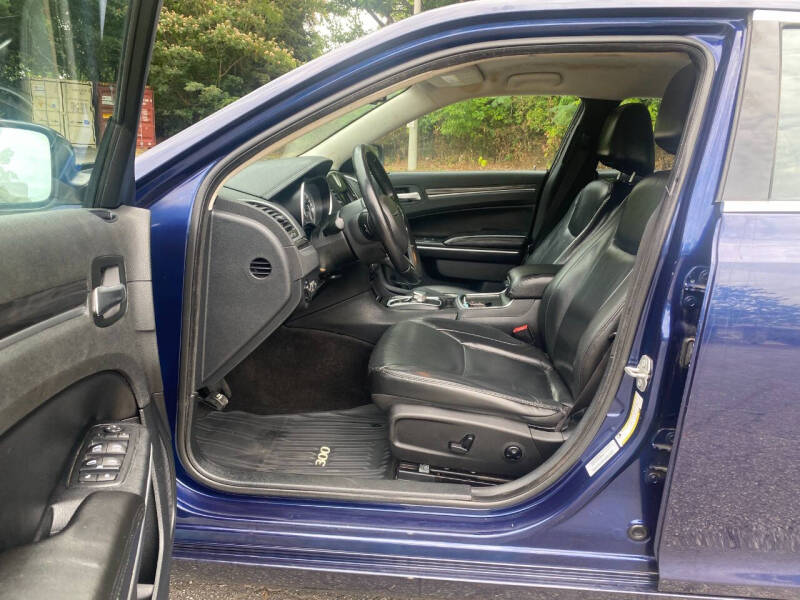 2016 Chrysler 300 Limited
