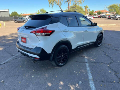 2020 Nissan Kicks SR