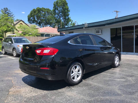 2017 Chevrolet Cruze LT Auto