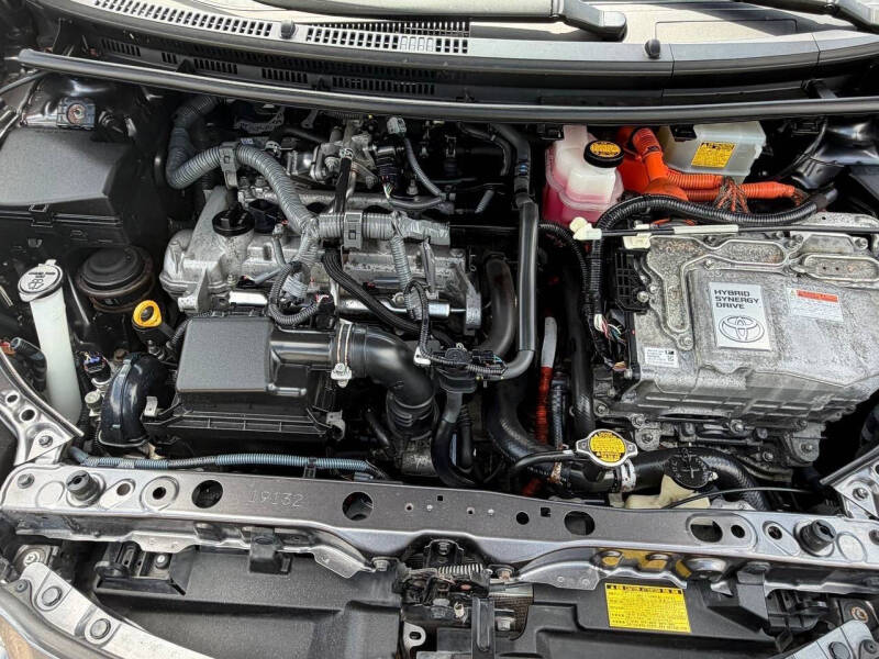 2013 Toyota Prius c Four
