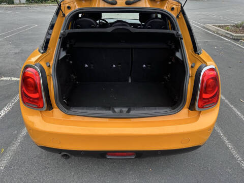 2015 MINI Hardtop 4 Door Cooper