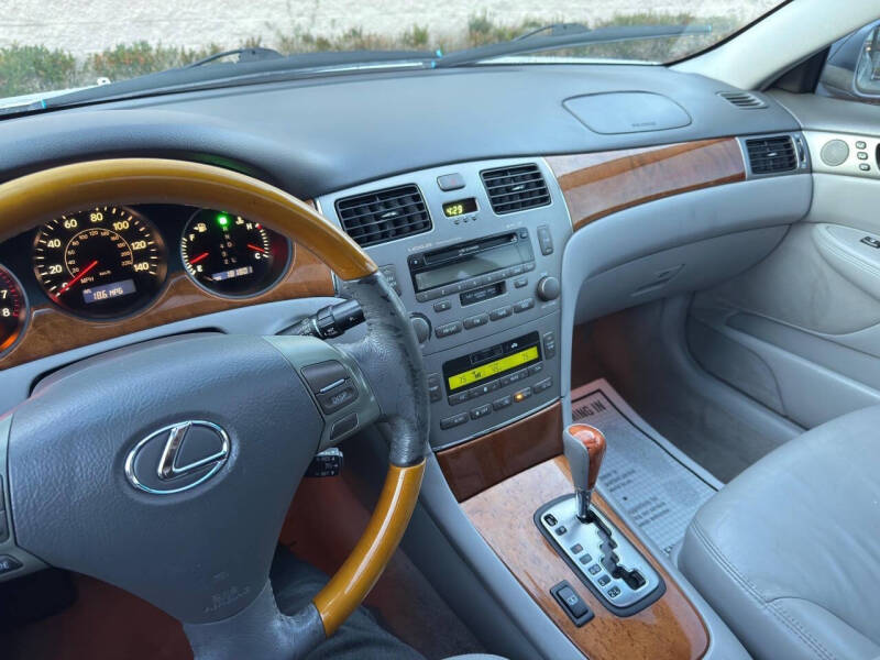 2005 Lexus ES 330