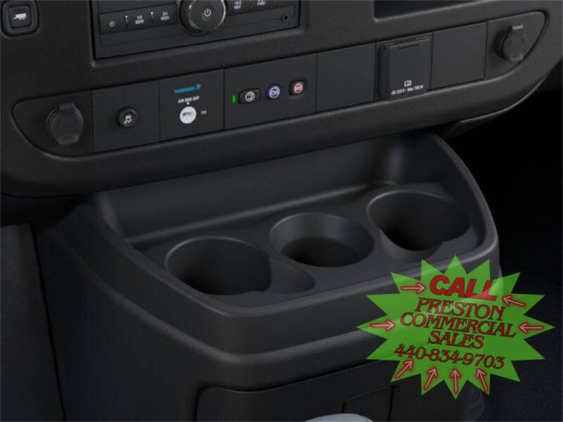 2025 Chevrolet Express 2500