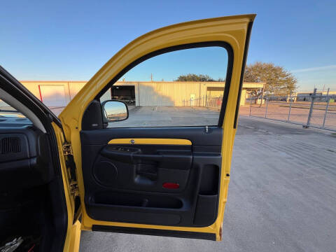 2004 Dodge Ram 1500 SLT