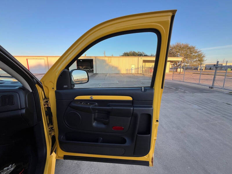 2004 Dodge Ram 1500 SLT