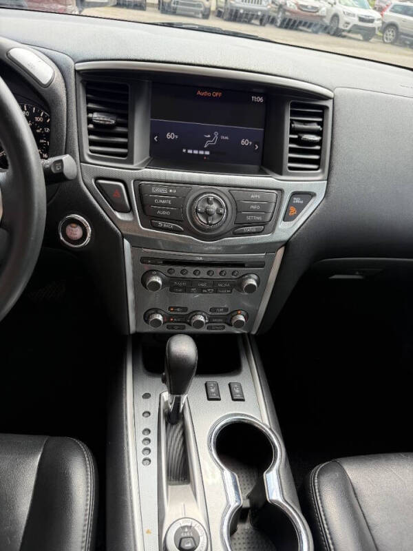 2017 Nissan Pathfinder S