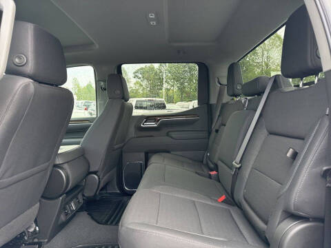 2026 GMC Sierra 1500 Elevation Standard