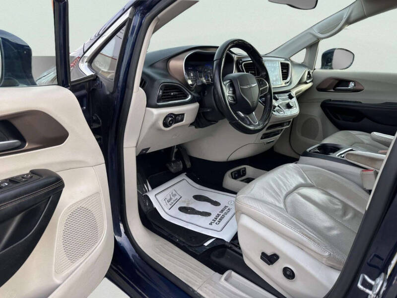 2018 Chrysler Pacifica Touring L Plus