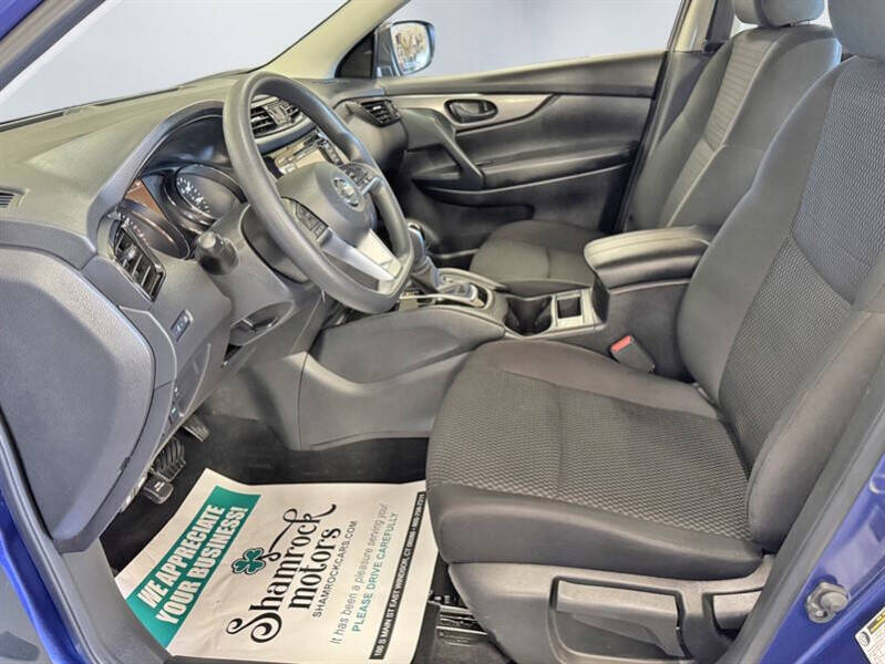 2022 Nissan Rogue Sport S