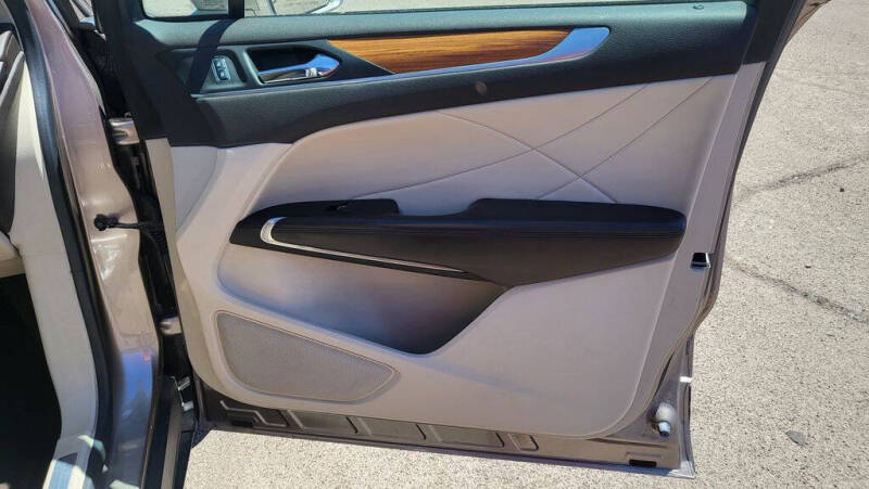 2019 Lincoln MKC Select