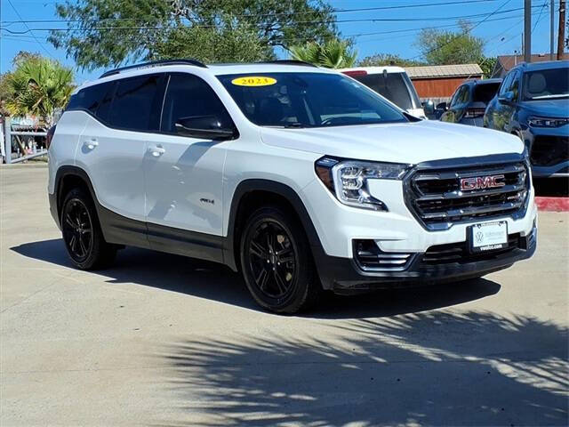2023 GMC Terrain AT4