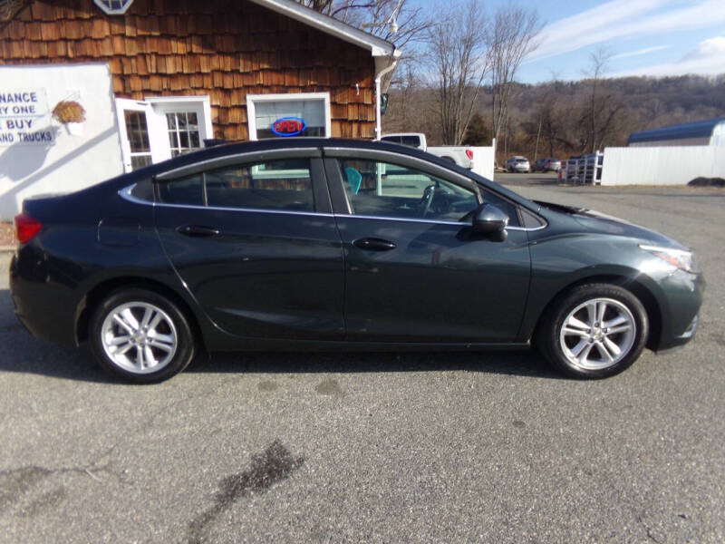 2017 Chevrolet Cruze LT Auto