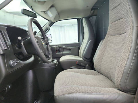 2021 Chevrolet Express 2500