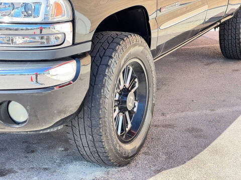 2005 GMC Sierra 2500HD
