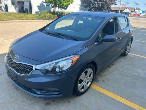 2016 Kia Forte5 LX