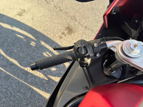 2023 MV Agusta F3 RR