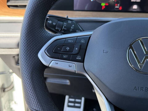 2026 Volkswagen Tiguan SEL R-Line Turbo 4Motion