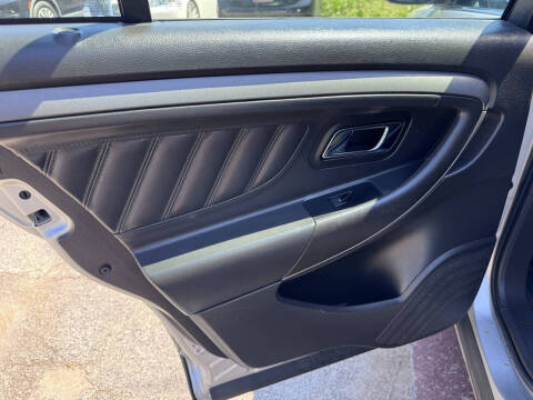 2011 Ford Taurus SEL