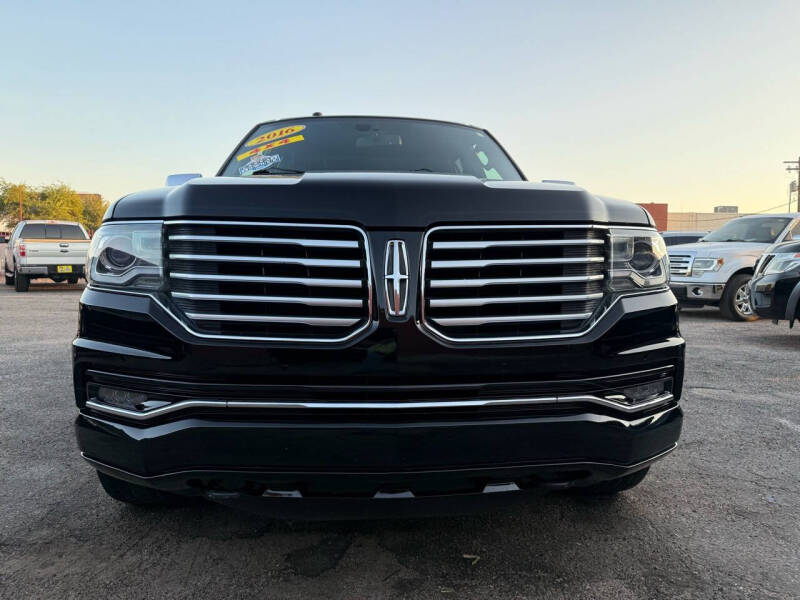 2016 Lincoln Navigator Select photo 53