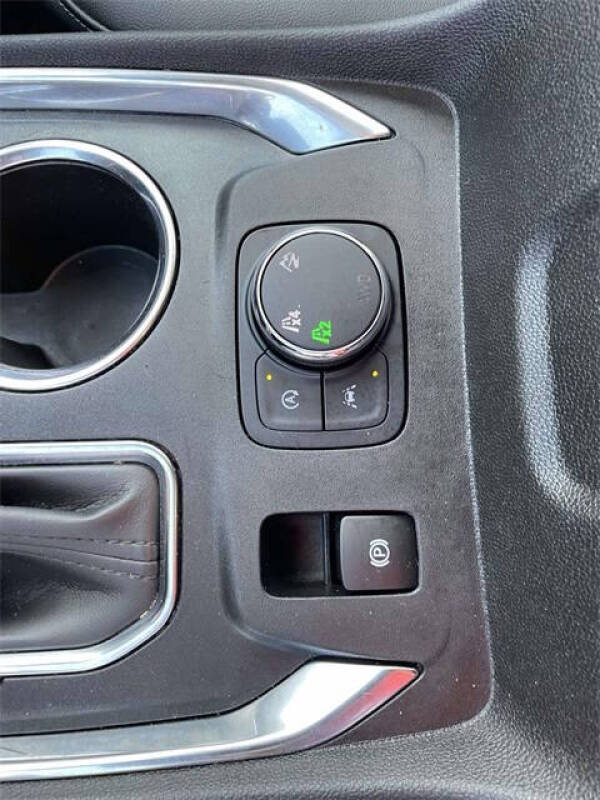 2022 Chevrolet Traverse LT Leather