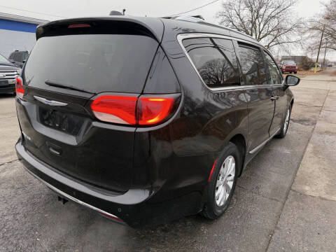 2018 Chrysler Pacifica Touring L