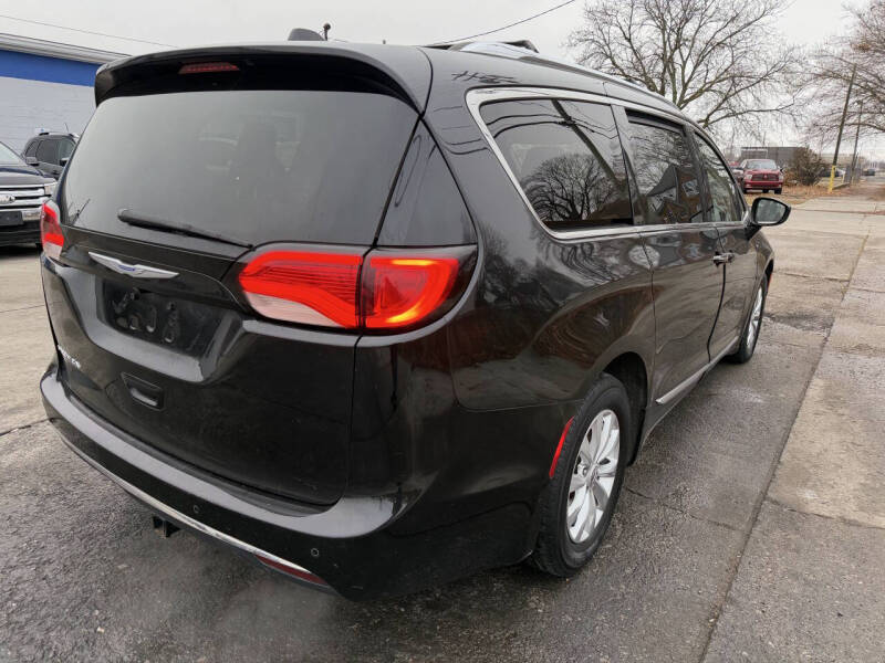 2018 Chrysler Pacifica Touring L