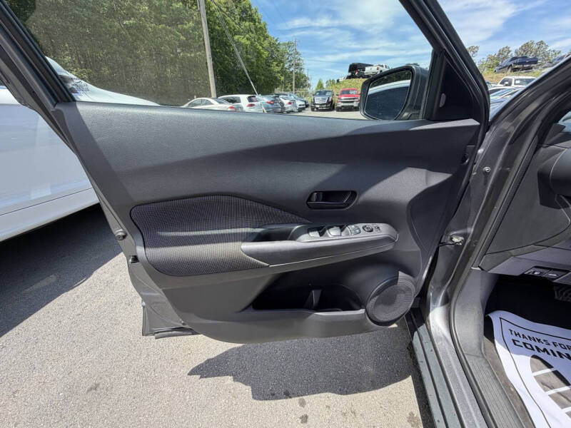 2020 Nissan Kicks S