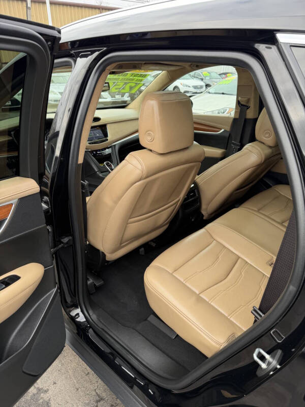 2017 Cadillac XT5 Platinum