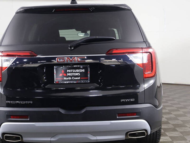 2022 GMC Acadia SLE