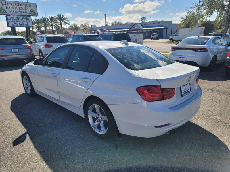 2013 BMW 3 Series 328i photo 6