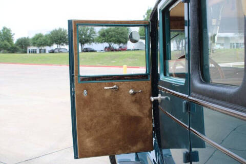 1927 Oldsmobile Sedan