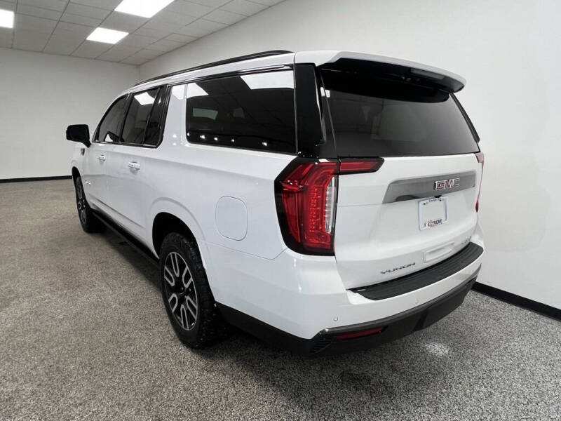 2021 GMC Yukon XL AT4