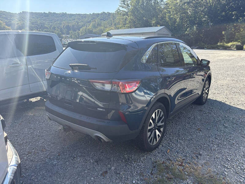 2020 Ford Escape SEL