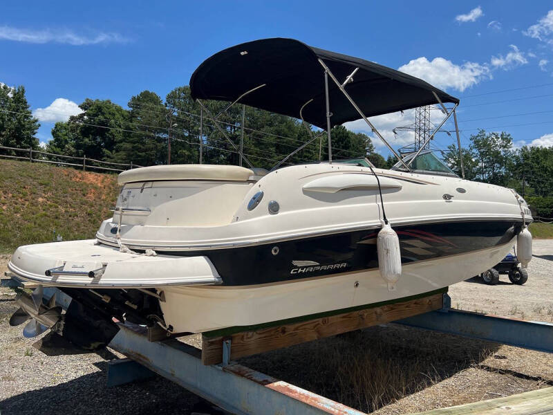2004 Chaparral 236 Sunesta