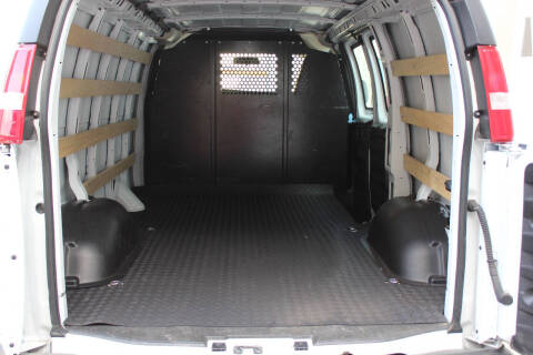 2023 GMC Savana 2500